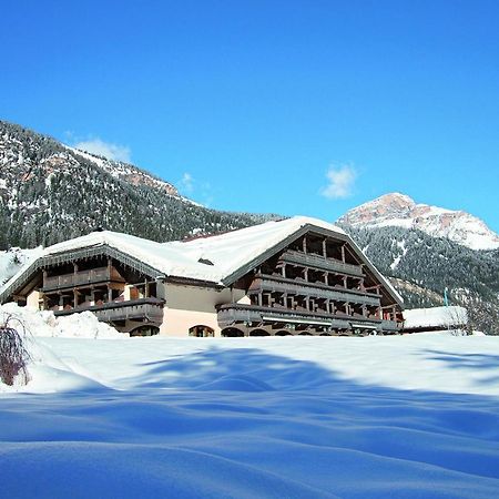 Hotel Rubino Deluxe Campitello di Fassa Exterior photo