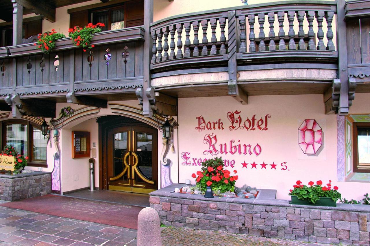 Hotel Rubino Deluxe Campitello di Fassa Exterior photo